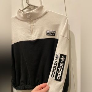 White and black cropped Adidas quarter zip. Women’s Medium, lightly worn.